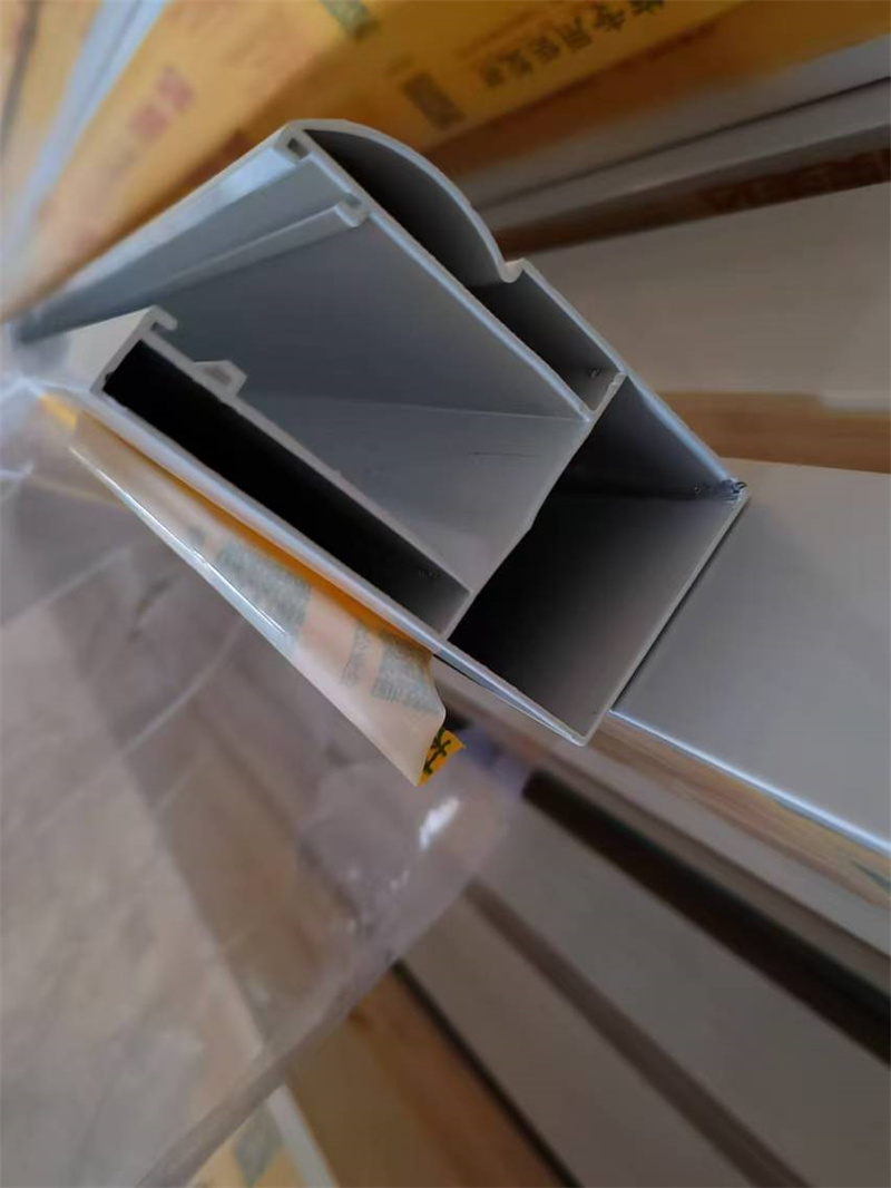 鋁合金軌道（弧形）